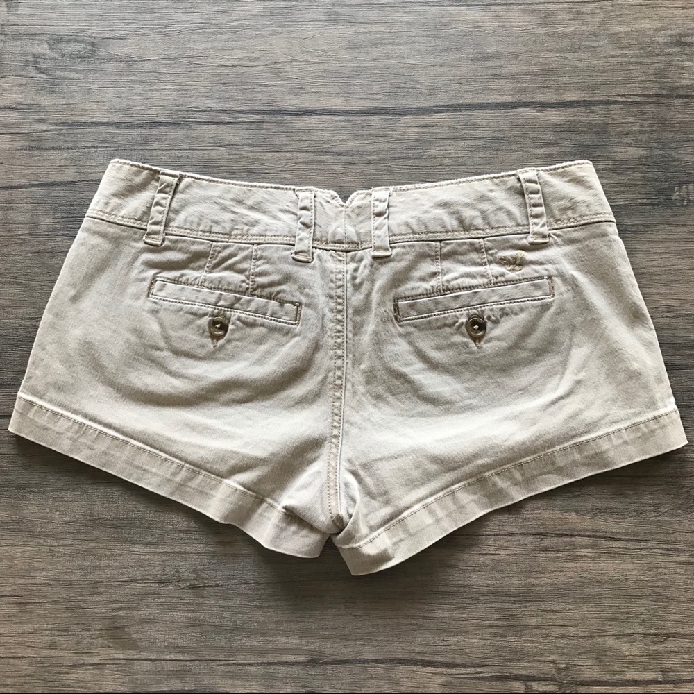 KHAKI SHORTS - Picture 2 of 5